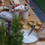 Surfinn Lisbon Panzió 4*