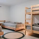 Bed & Breakfast Surfinn Lisbon 4*
