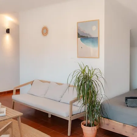 Surfinn Lisbon 4* Кошта-да-Капарика