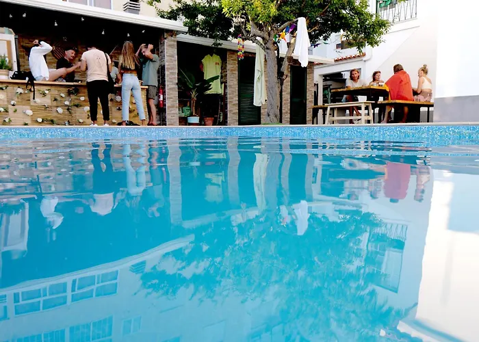 Bed & Breakfast Surfinn Lisbon Costa de Caparica