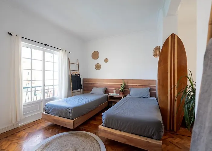 Bed & Breakfast Surfinn Lisbon Costa de Caparica