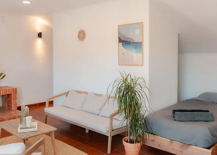 Surfinn Lisbon 4* Costa de Caparica