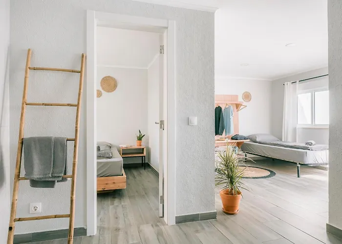 Surfinn Lisbon Bed & Breakfast Costa de Caparica