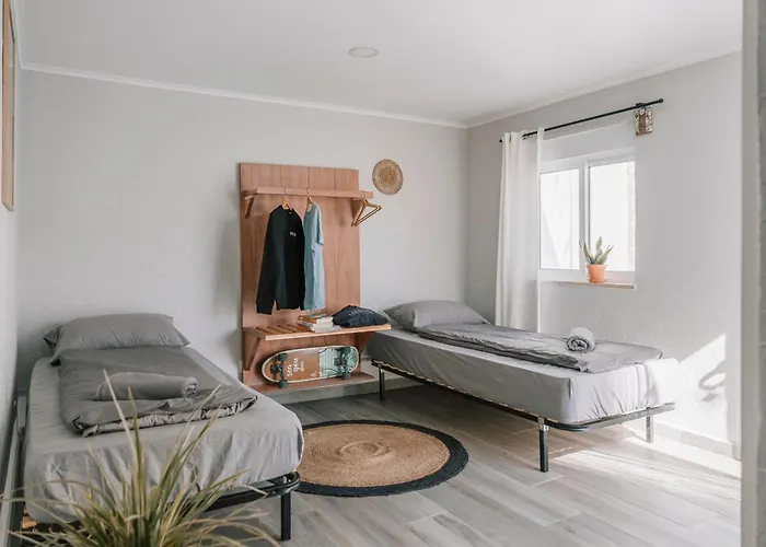 Surfinn Lisbon 4* Costa de Caparica