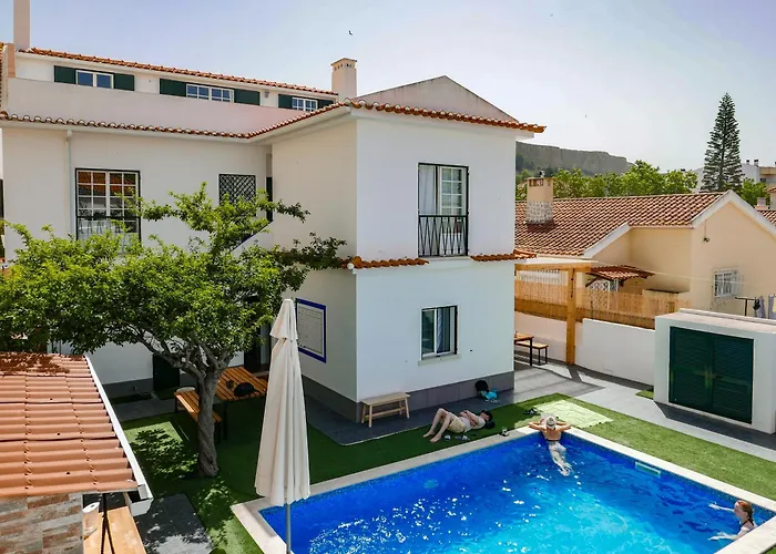Bed & Breakfast Surfinn Lisbon Costa de Caparica