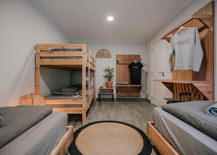 Surfinn Lisbon Bed & Breakfast 4*