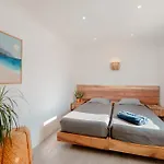 Surfinn Lisbon Bed and breakfast 4*