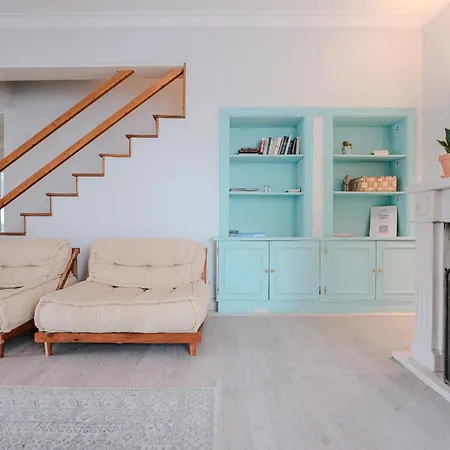 Surfinn Lisbon Кошта-да-Капарика